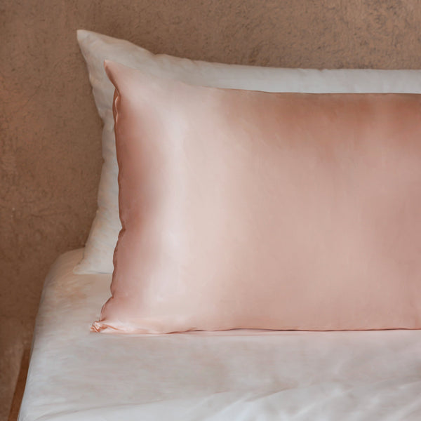 Why Silk Quality Standards Differ for Fabric and Filling